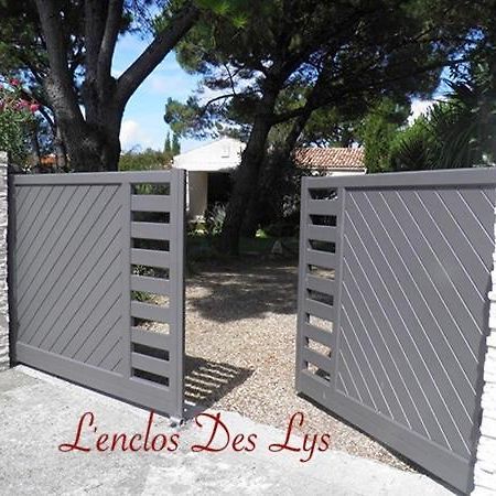 Villa L'Enclos Des Lys แซ็งต์-จอร์จส์-โดเลรง ภายนอก รูปภาพ